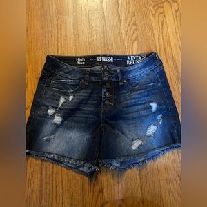 New York Rewash brand LA. Vintage Reunion. High rise size 7 - 28